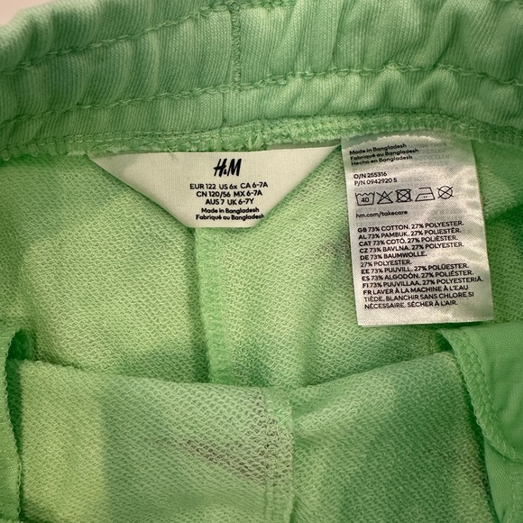 Boys Dino Shorts NWOT - Picture 3 of 3